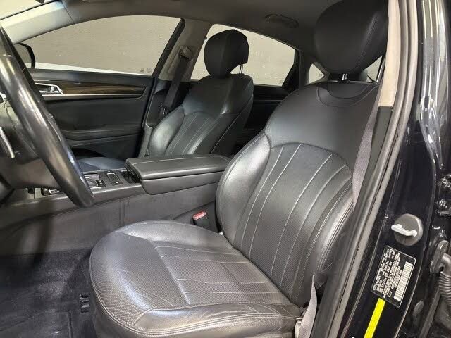 Used 2020 Genesis G80 3.8 RWD image 14