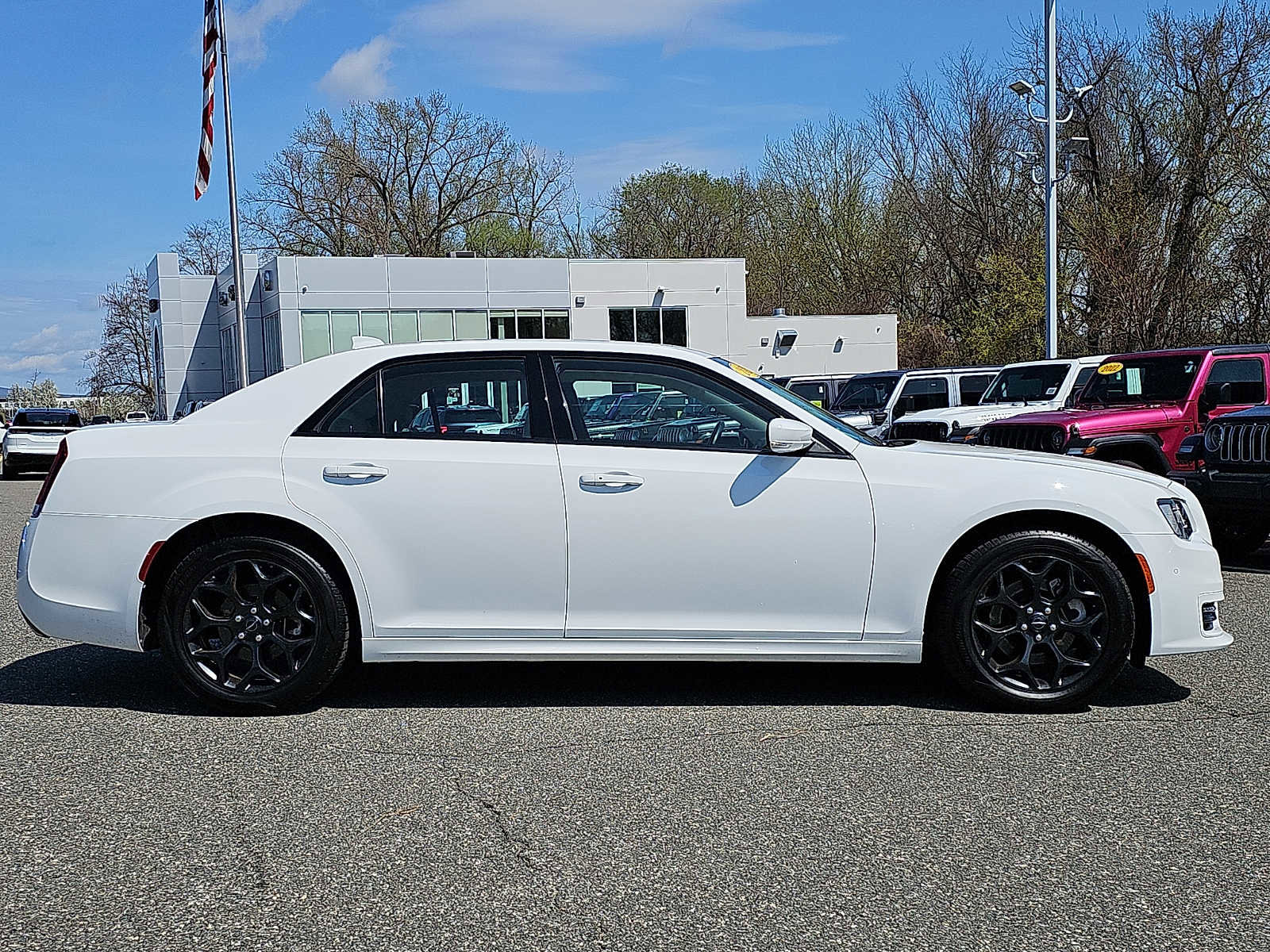 Used 2021 Chrysler 300 Touring L w/ Popular Equipment Group image 7