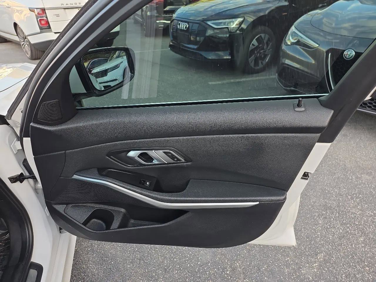 Used 2019 BMW 330i xDrive Sedan w/ Driving Assistance Package image 30