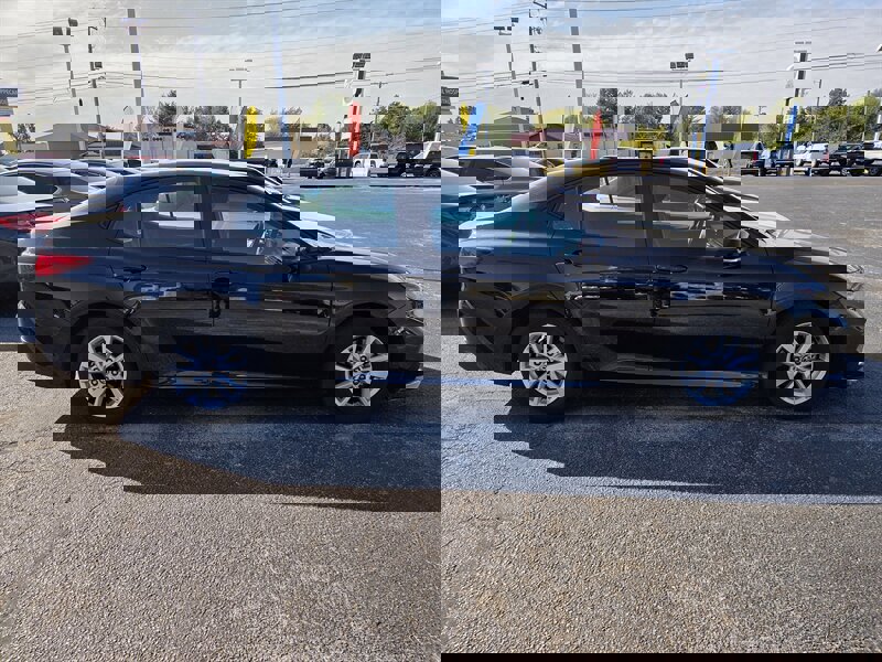 Used 2025 Toyota Camry LE image 2