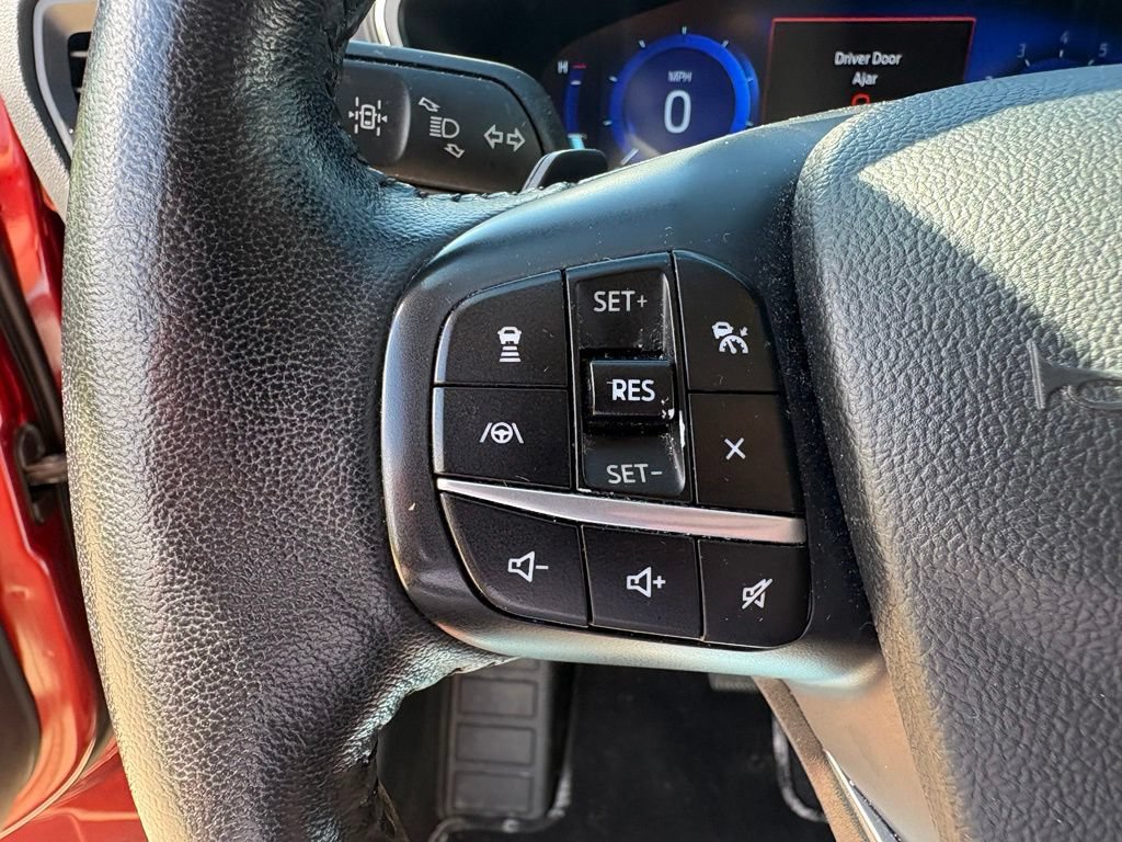 Used 2020 Ford Escape Titanium AWD/4WD image 17
