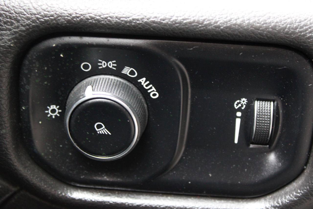 Used 2023 RAM 3500 Tradesman image 27