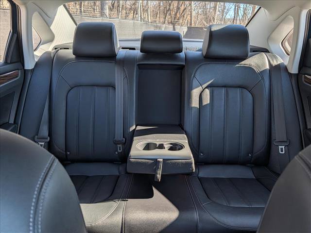 Used 2020 Volkswagen Passat 2.0T SEL image 18