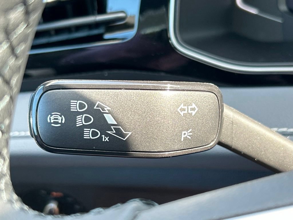 New 2026 Volkswagen Jetta SEL FWD image 30