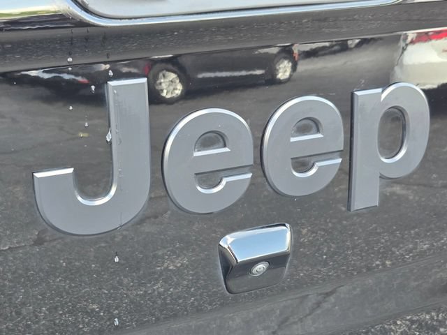 Used 2022 Jeep Gladiator Sport AWD/4WD image 17