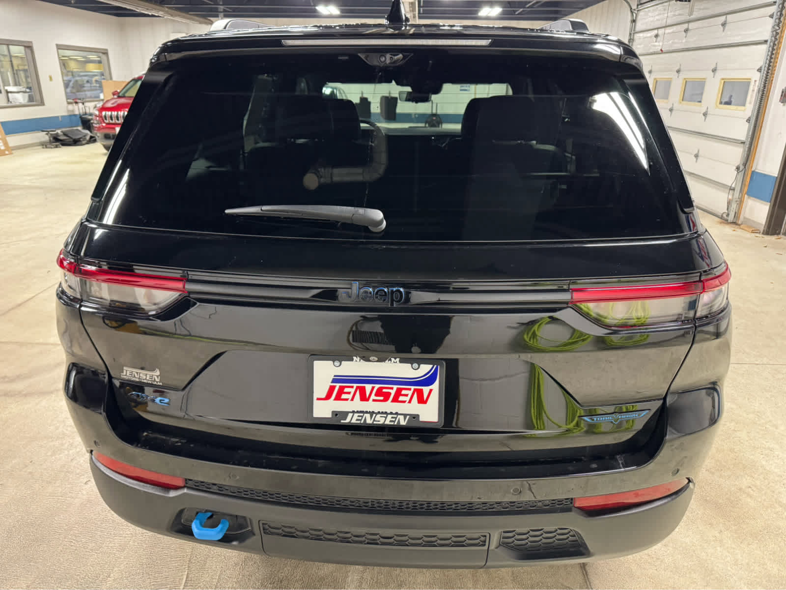 Used 2022 Jeep Grand Cherokee Trailhawk w/ Advanced Protech Group II image 5