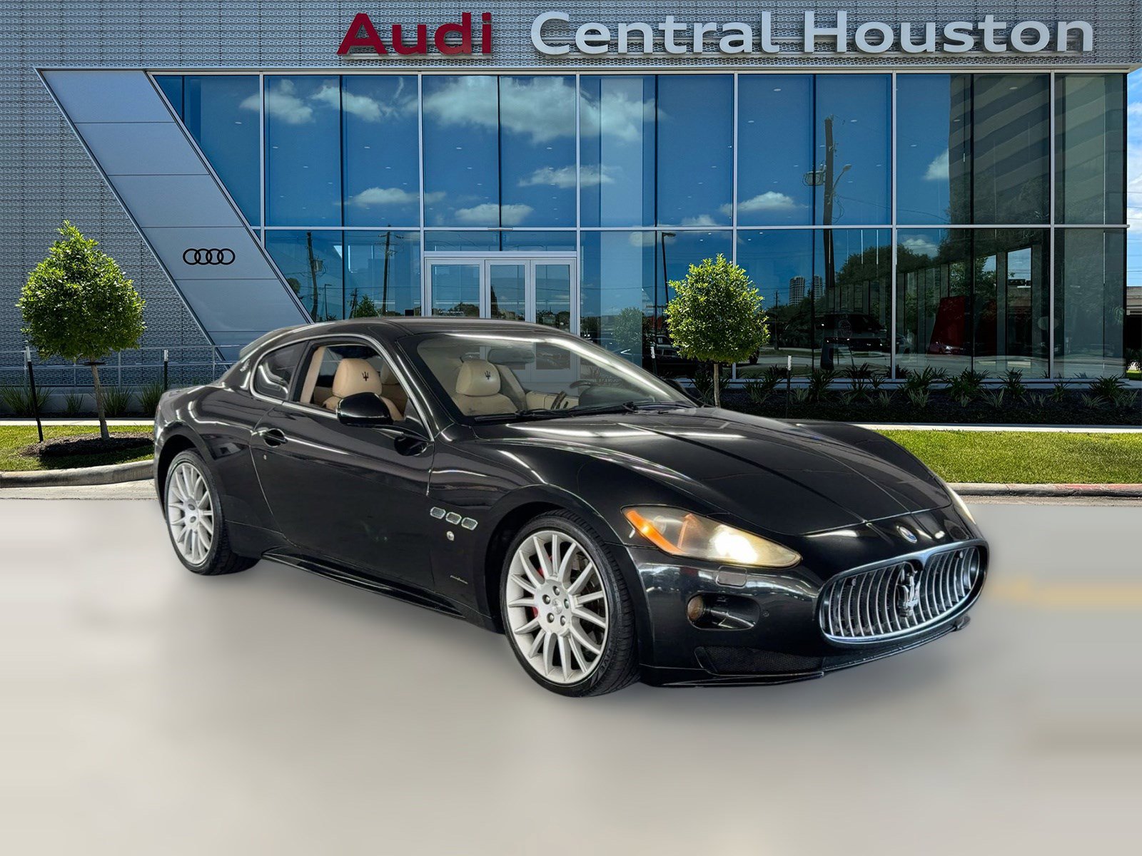 Used 2012 Maserati GranTurismo S image 7