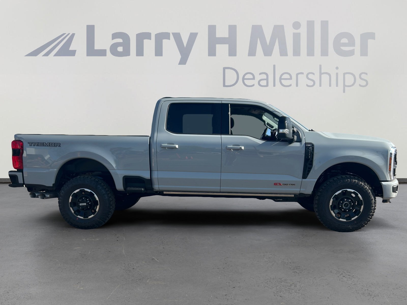 New 2025 Ford F250 Lariat w/ Lariat Ultimate Package image 6
