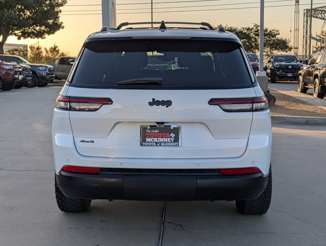 Used 2024 Jeep Grand Cherokee L Altitude AWD/4WD image 7