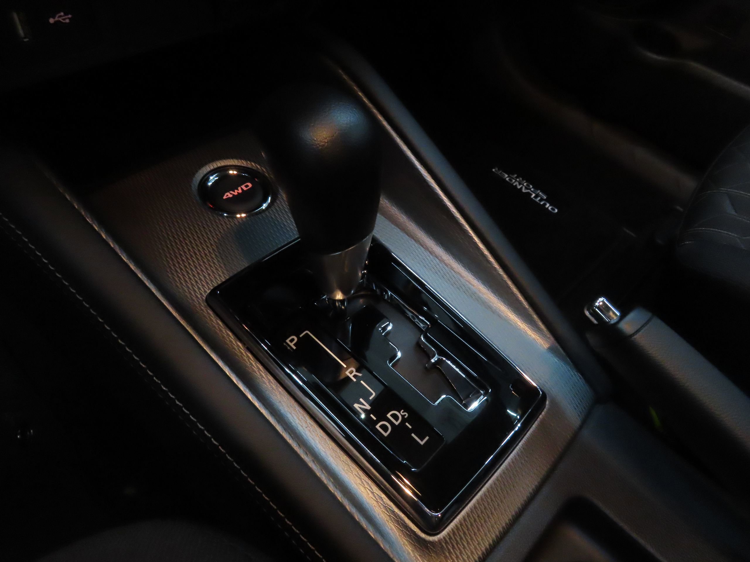 New 2025 Mitsubishi Outlander Sport ES AWD/4WD image 16