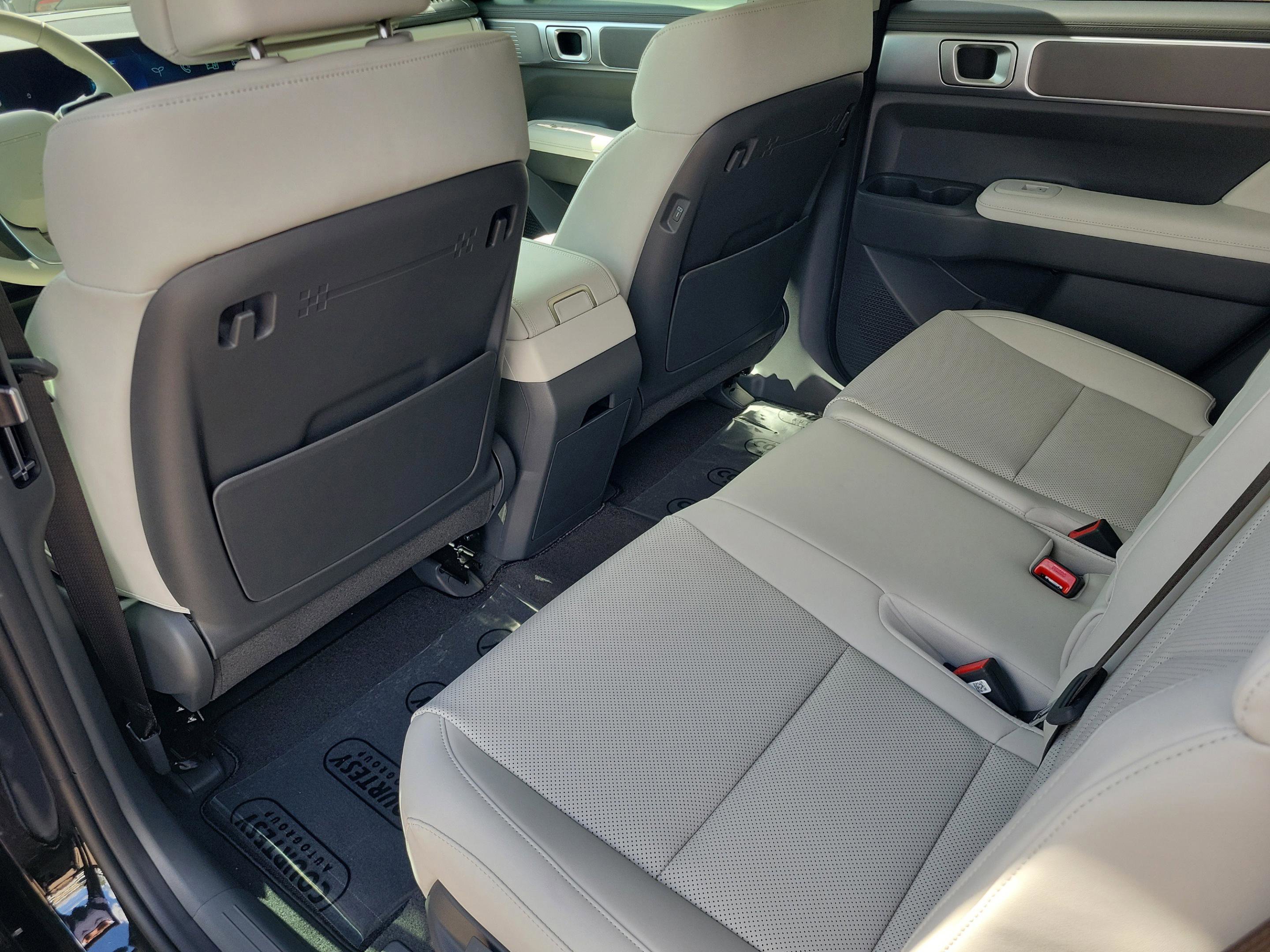 New 2026 Hyundai Santa Fe SEL image 9