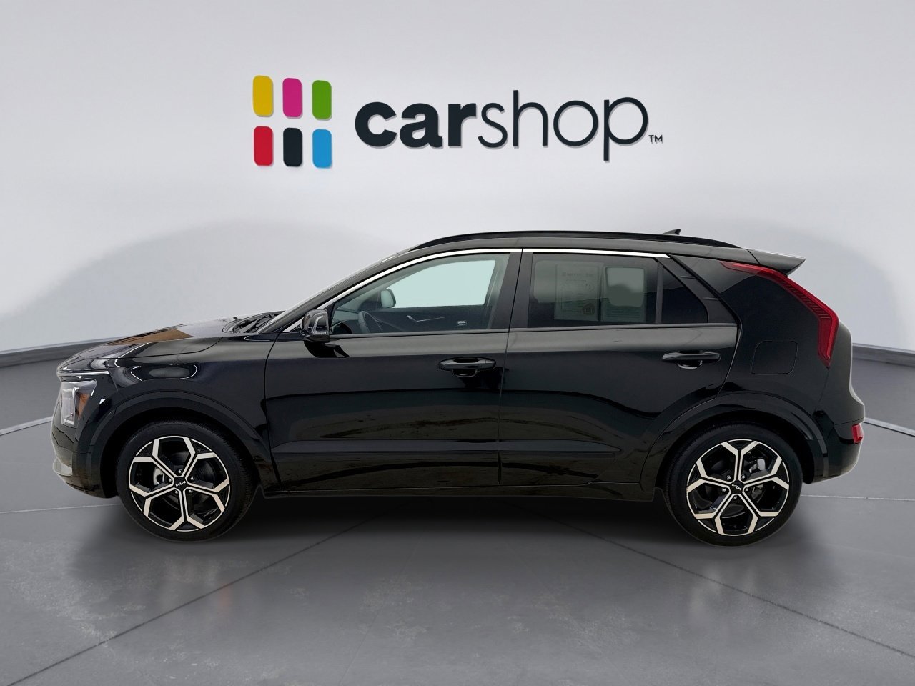 Used 2023 Kia Niro EX Touring FWD image 2