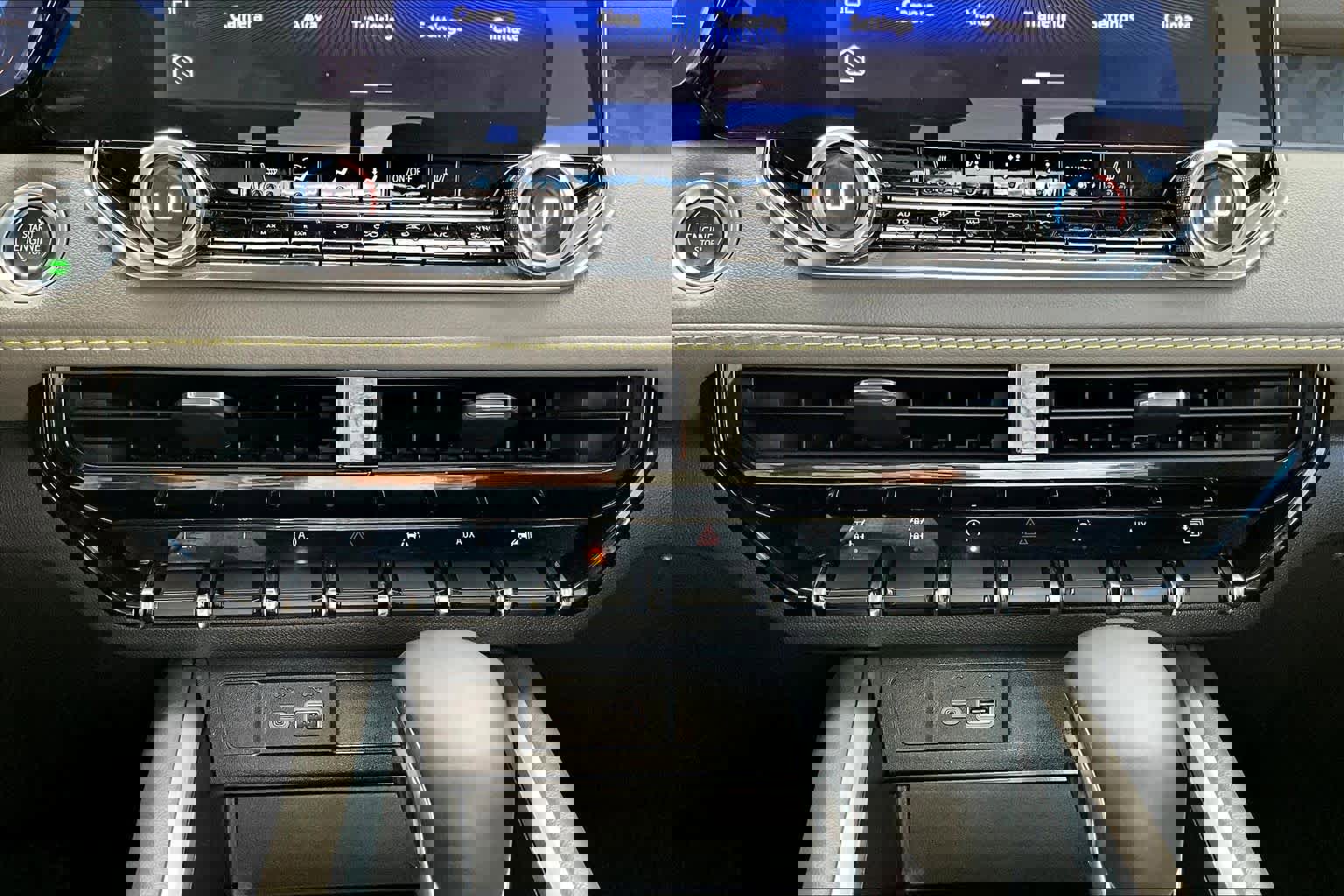 Used 2024 Chevrolet Colorado ZR2 w/ Technology Package image 34