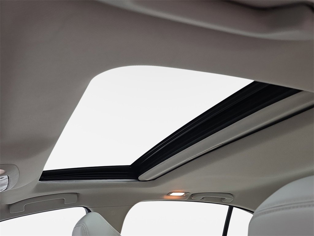 Used 2020 INFINITI Q50 Luxe w/ Essential Package (3.0T Luxe) image 30