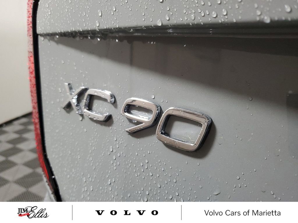New 2025 Volvo XC90 B6 Core w/ Climate Package image 8