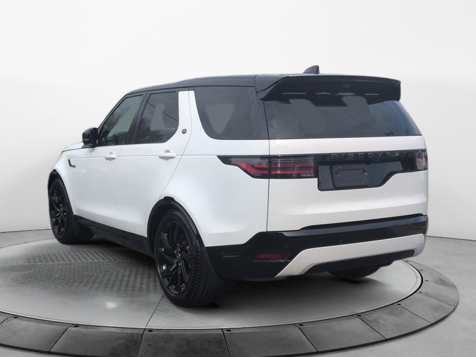 Used 2025 Land Rover Discovery Dynamic SE AWD/4WD image 5