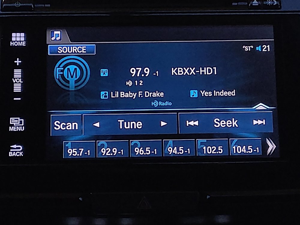 Used 2016 Honda Accord EX image 25