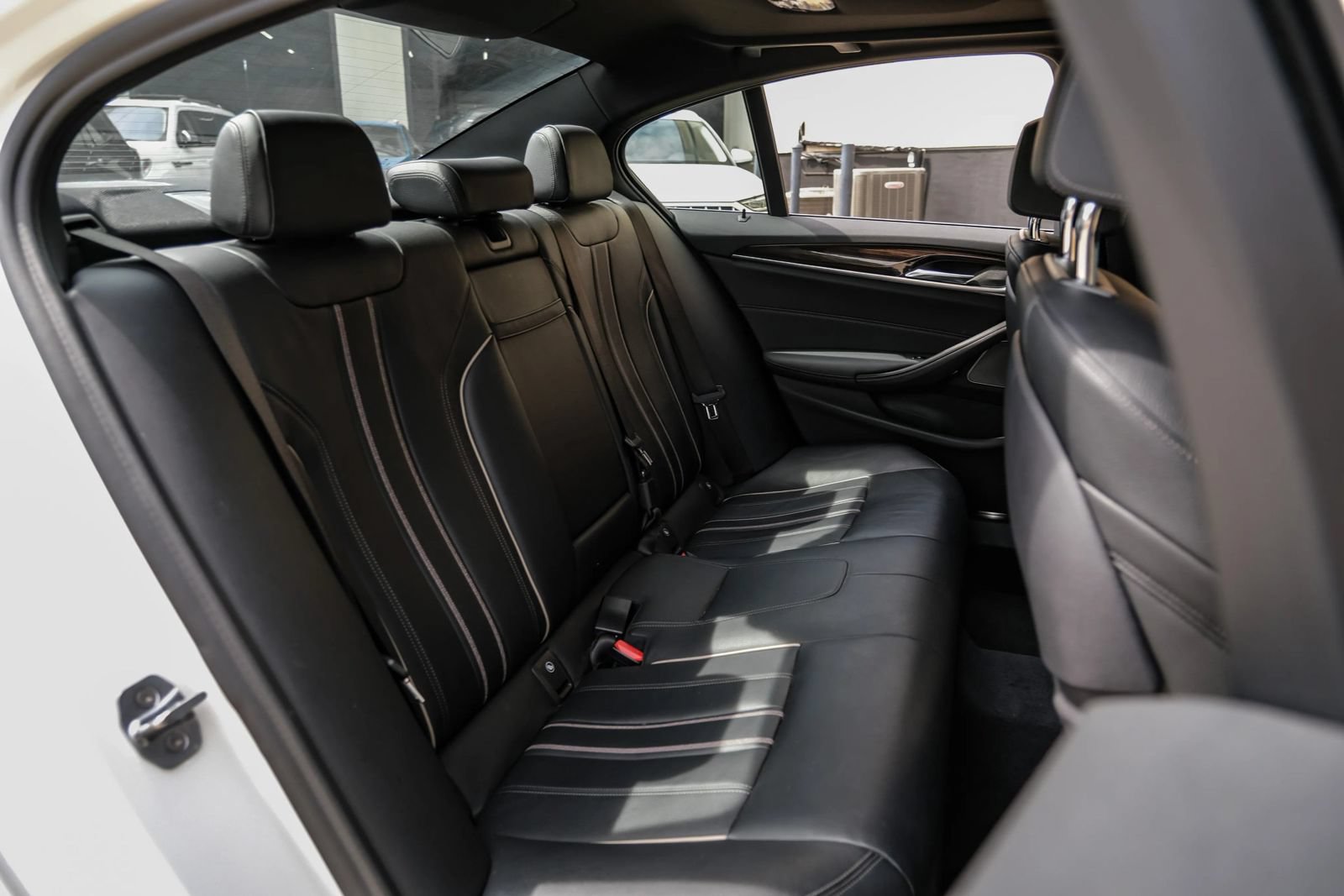 Used 2019 BMW 540i xDrive AWD/4WD image 34
