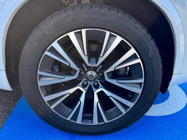 Used 2021 Volvo XC90 T5 Momentum w/ Protection Package AWD/4WD image 14