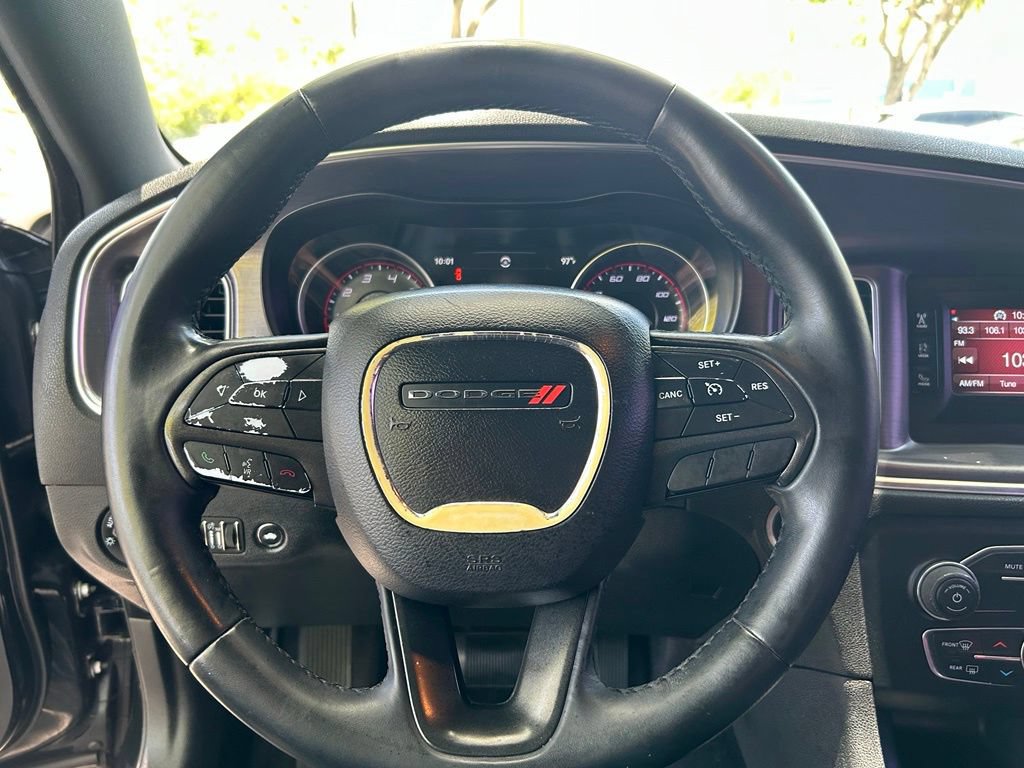 Used 2017 Dodge Charger SE RWD image 18