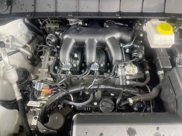 Used 2025 Nissan Pathfinder Rock Creek AWD/4WD image 31