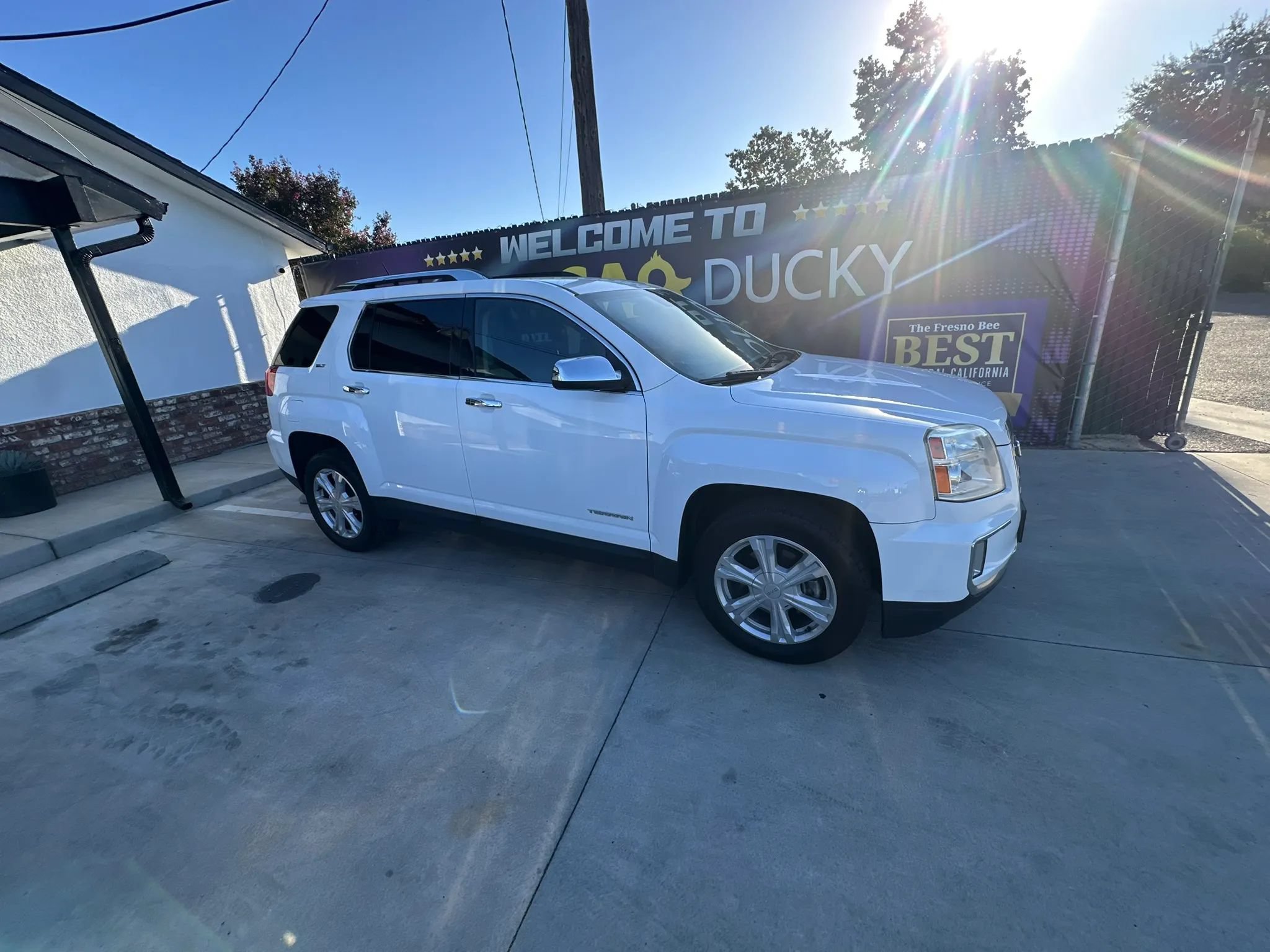 Used 2017 GMC Terrain SLT FWD image 4