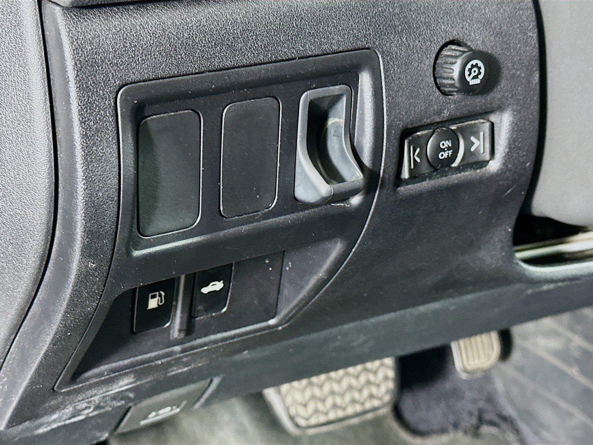 Used 2009 Lexus IS 250 RWD image 16
