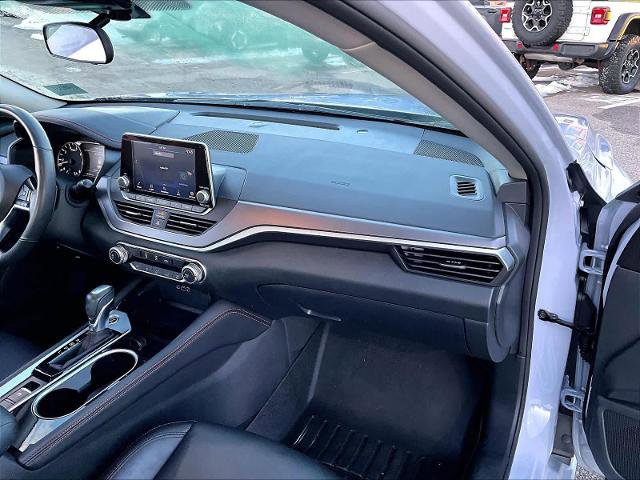 Certified 2024 Nissan Altima 2.5 SR image 13