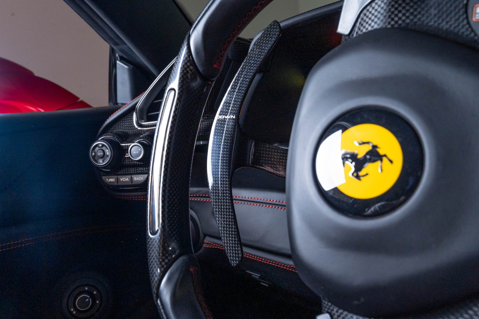 Used 2018 Ferrari 488 GTB RWD image 20