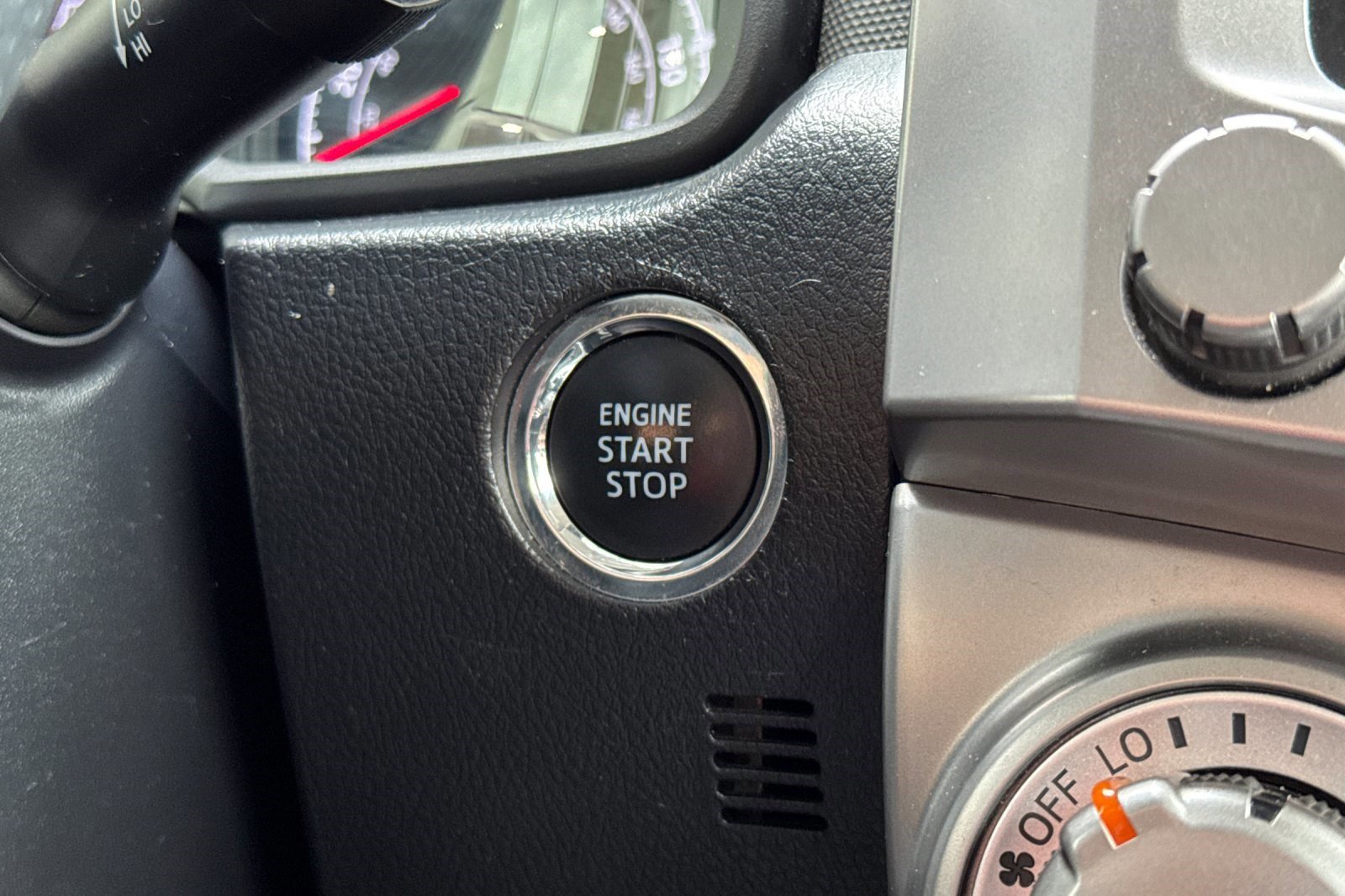 Certified 2024 Toyota 4Runner SR5 AWD/4WD image 33