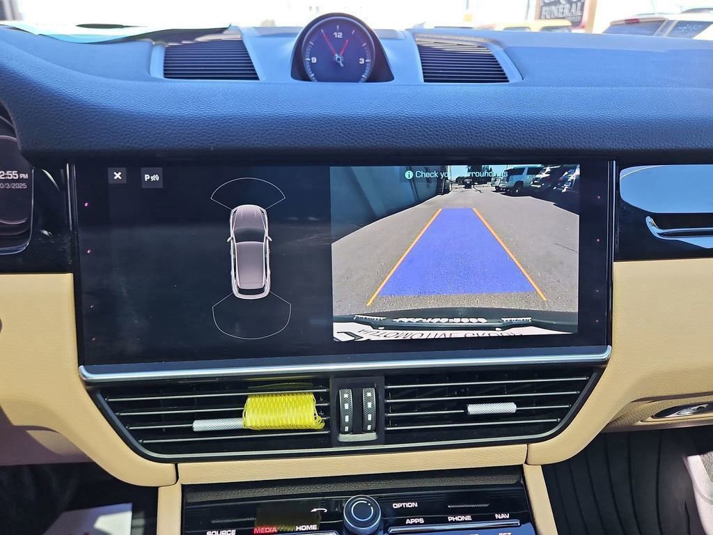 Used 2020 Porsche Cayenne image 15