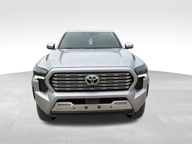 Used 2024 Toyota Tacoma Limited w/ Limited Package (LT) AWD/4WD image 11