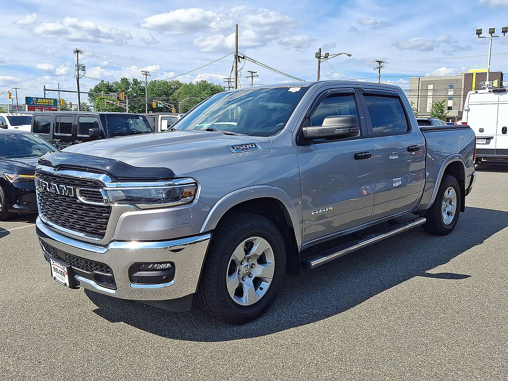 Used 2025 RAM 1500 Big Horn AWD/4WD image 4