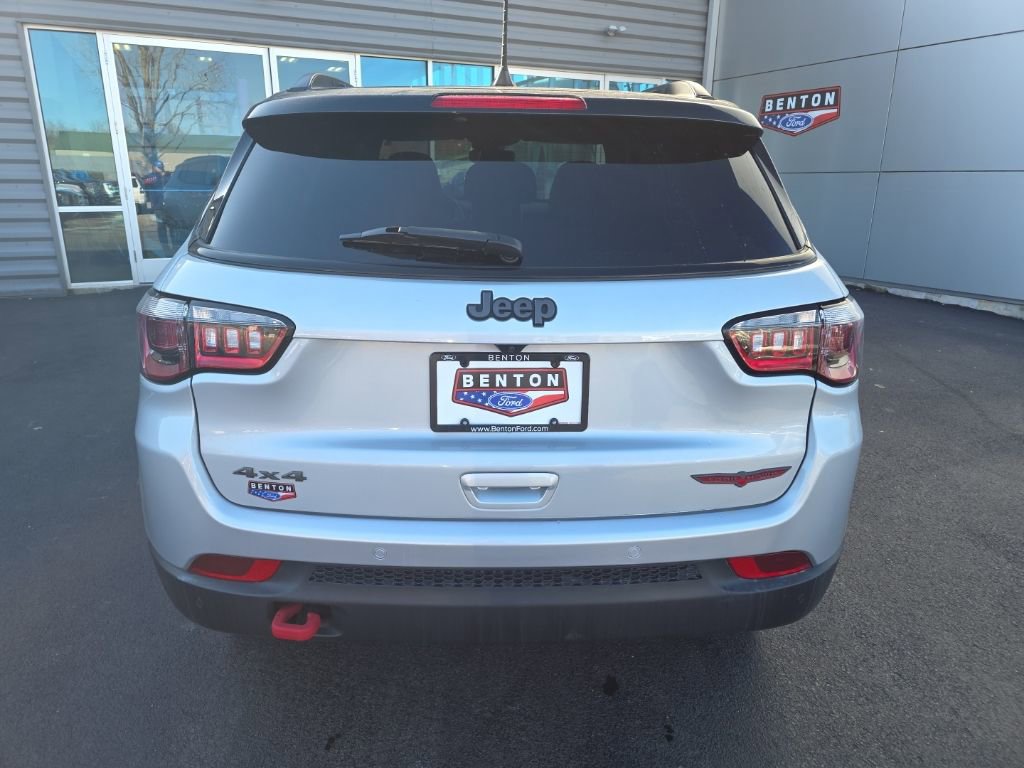 Used 2024 Jeep Compass Trailhawk image 9