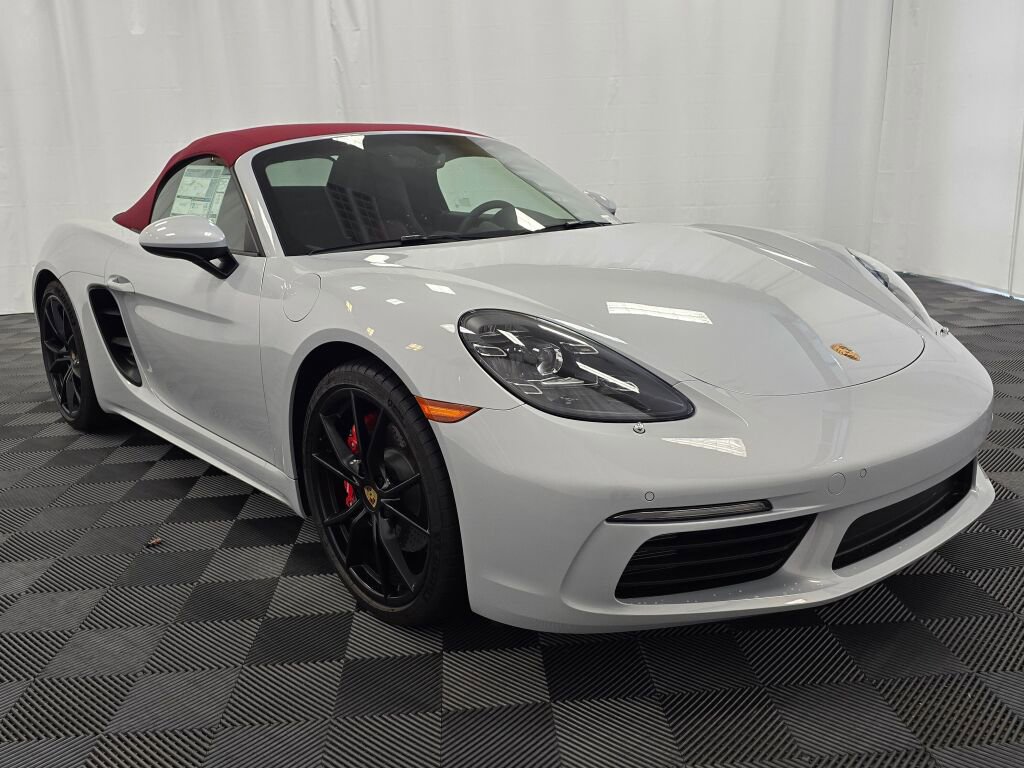 New 2025 Porsche 718 Boxster S image 10