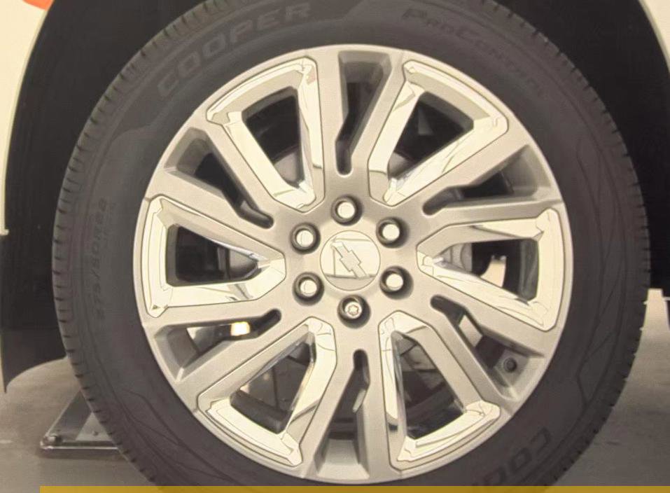 Used 2021 Chevrolet Tahoe Premier w/ Premium Package AWD/4WD image 9