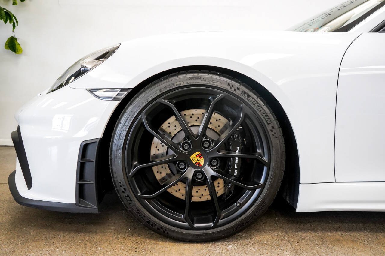 Used 2020 Porsche 718 Boxster Spyder RWD image 14