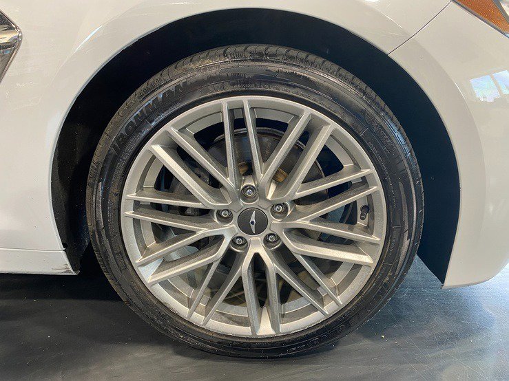 Used 2020 Genesis G70 2.0T image 9