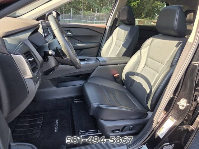 Used 2023 Nissan Rogue SV w/ SV Premium B Package FWD image 9