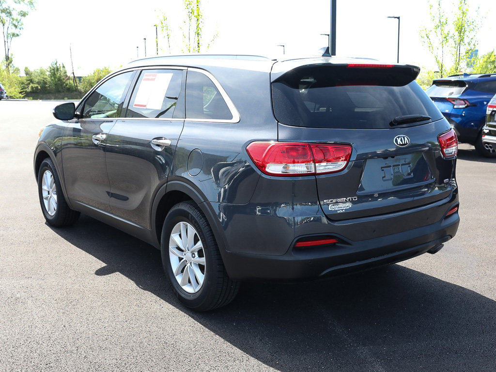 Used 2018 Kia Sorento LX FWD image 5