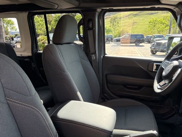 Used 2025 Jeep Wrangler Unlimited Sahara w/ Safety Group image 14