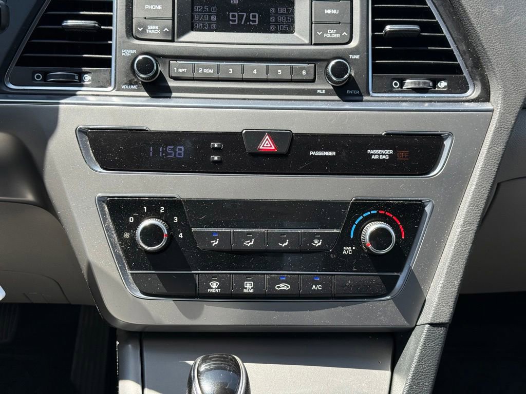 Used 2017 Hyundai Sonata SE FWD image 14