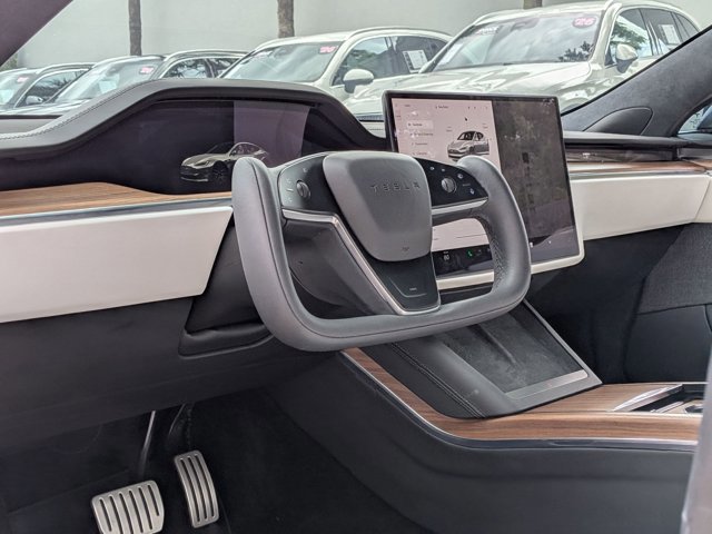 Used 2021 Tesla Model S Plaid image 10