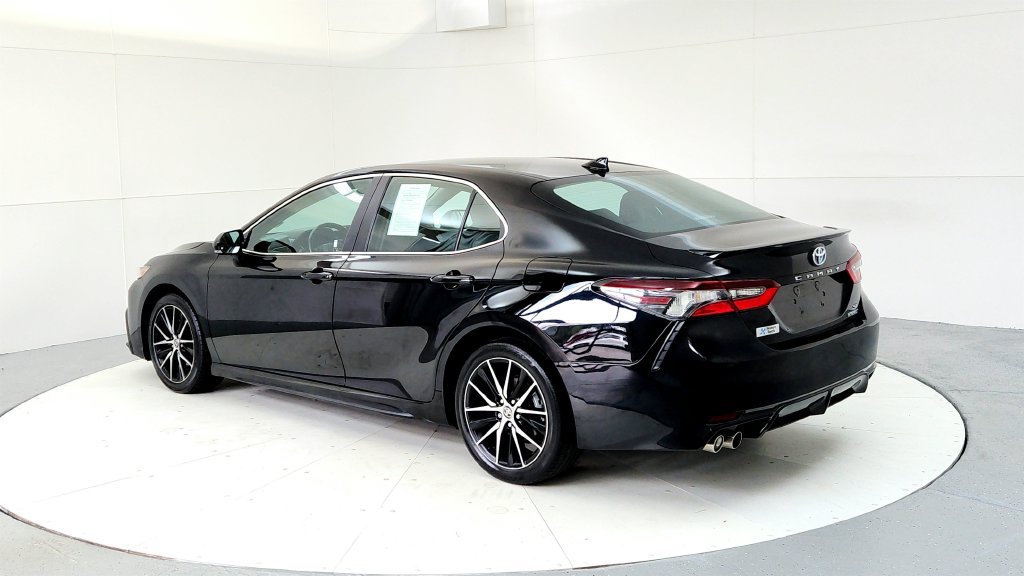 Certified 2024 Toyota Camry SE FWD image 4