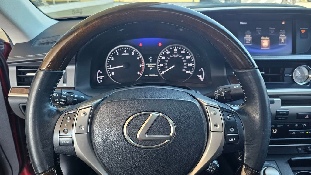 Used 2015 Lexus ES 350 w/ Premium Package image 10