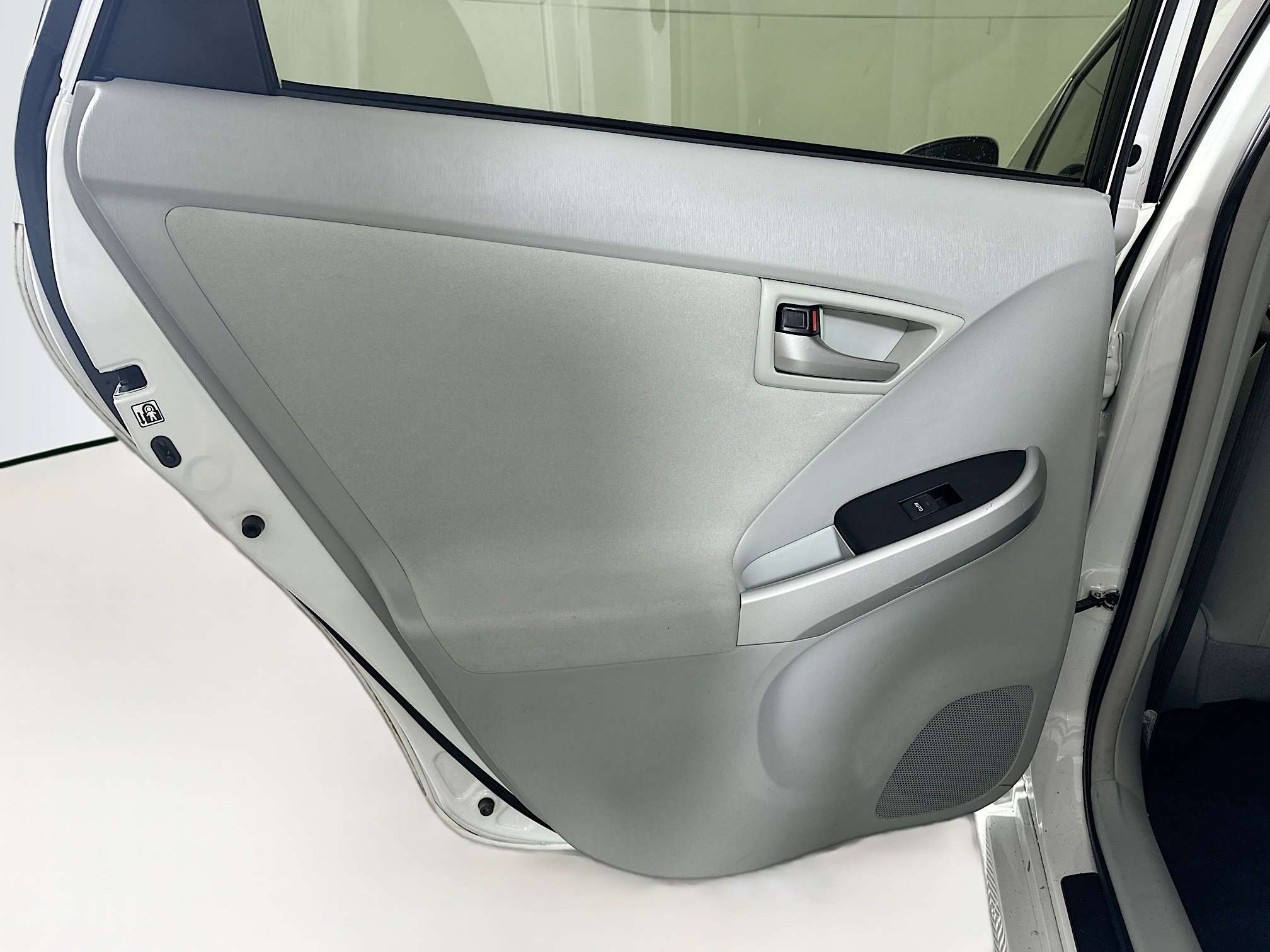 Used 2015 Toyota Prius Two FWD image 25
