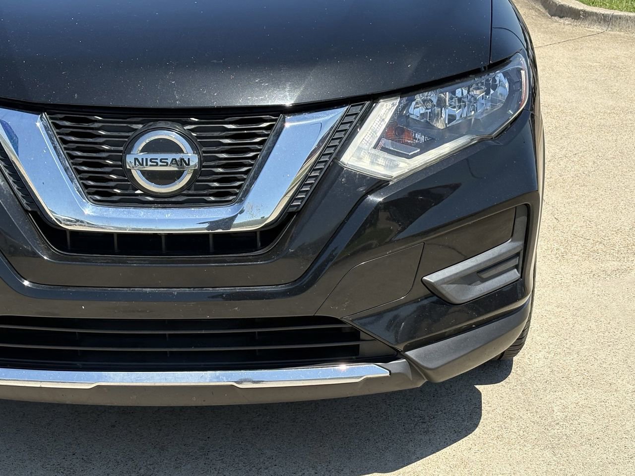 Used 2020 Nissan Rogue SV w/ Premium Package FWD image 10