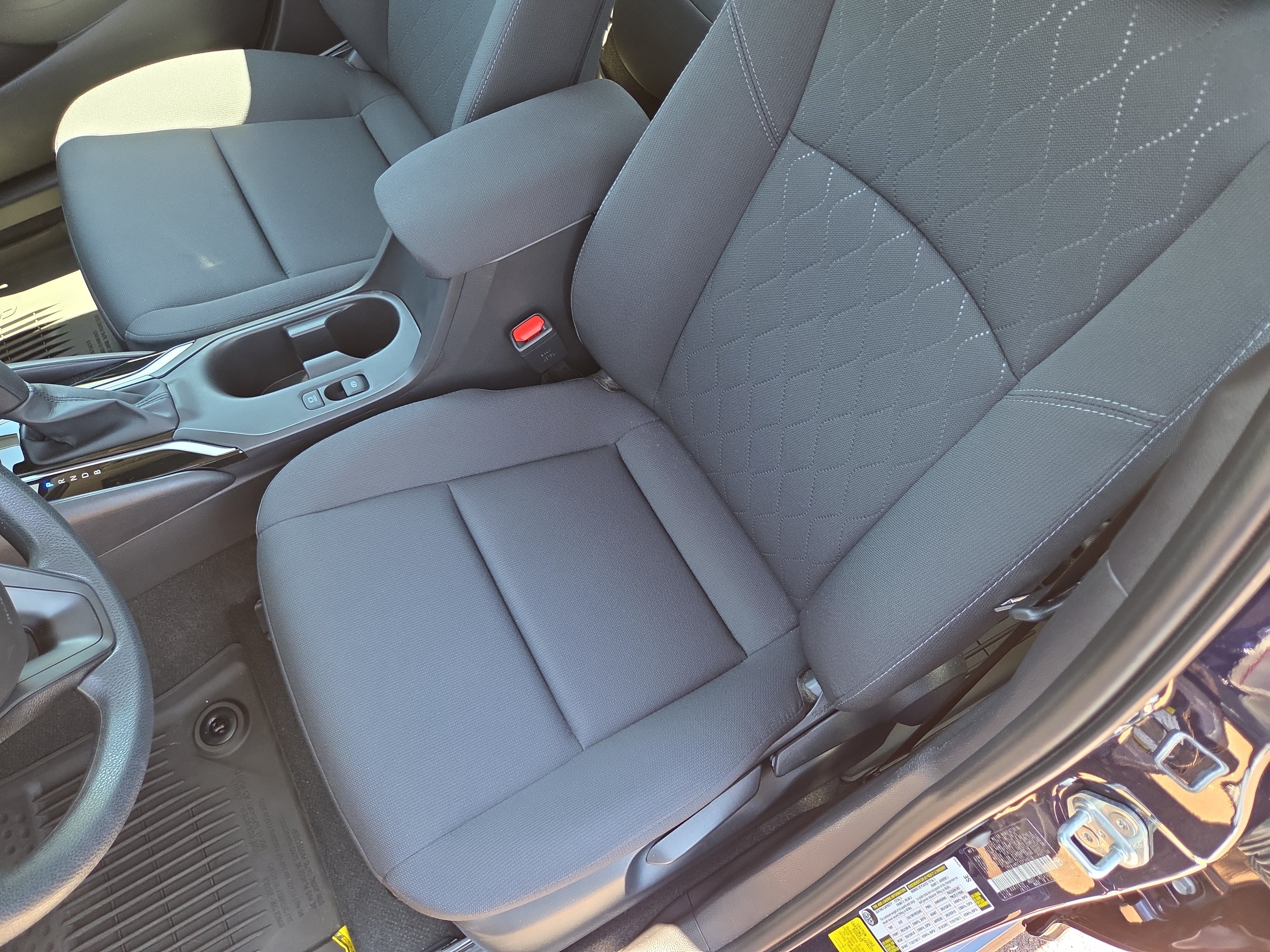 Certified 2025 Toyota Corolla LE w/ LE Premium Package FWD image 9