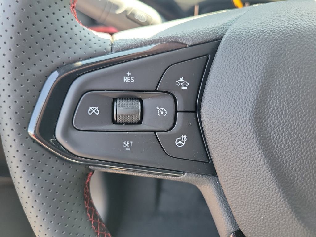 New 2026 Chevrolet Trax RS w/ Driver Confidence Package FWD image 5