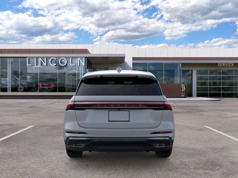 New 2026 Lincoln Nautilus Premier w/ Jet Appearance Package AWD/4WD image 5